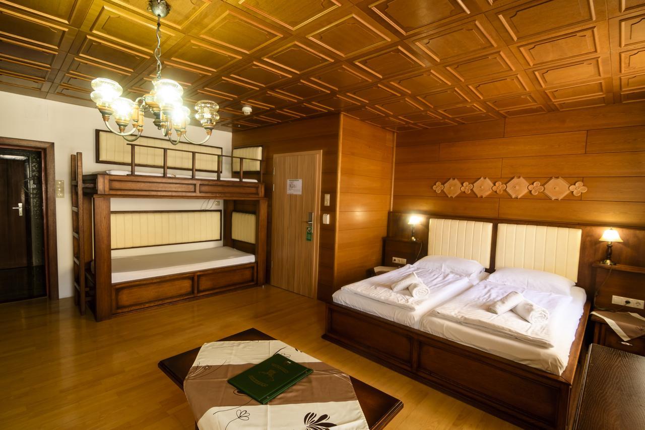 Gasthof Zum Jaegerwirt Hotel Мариацел Екстериор снимка