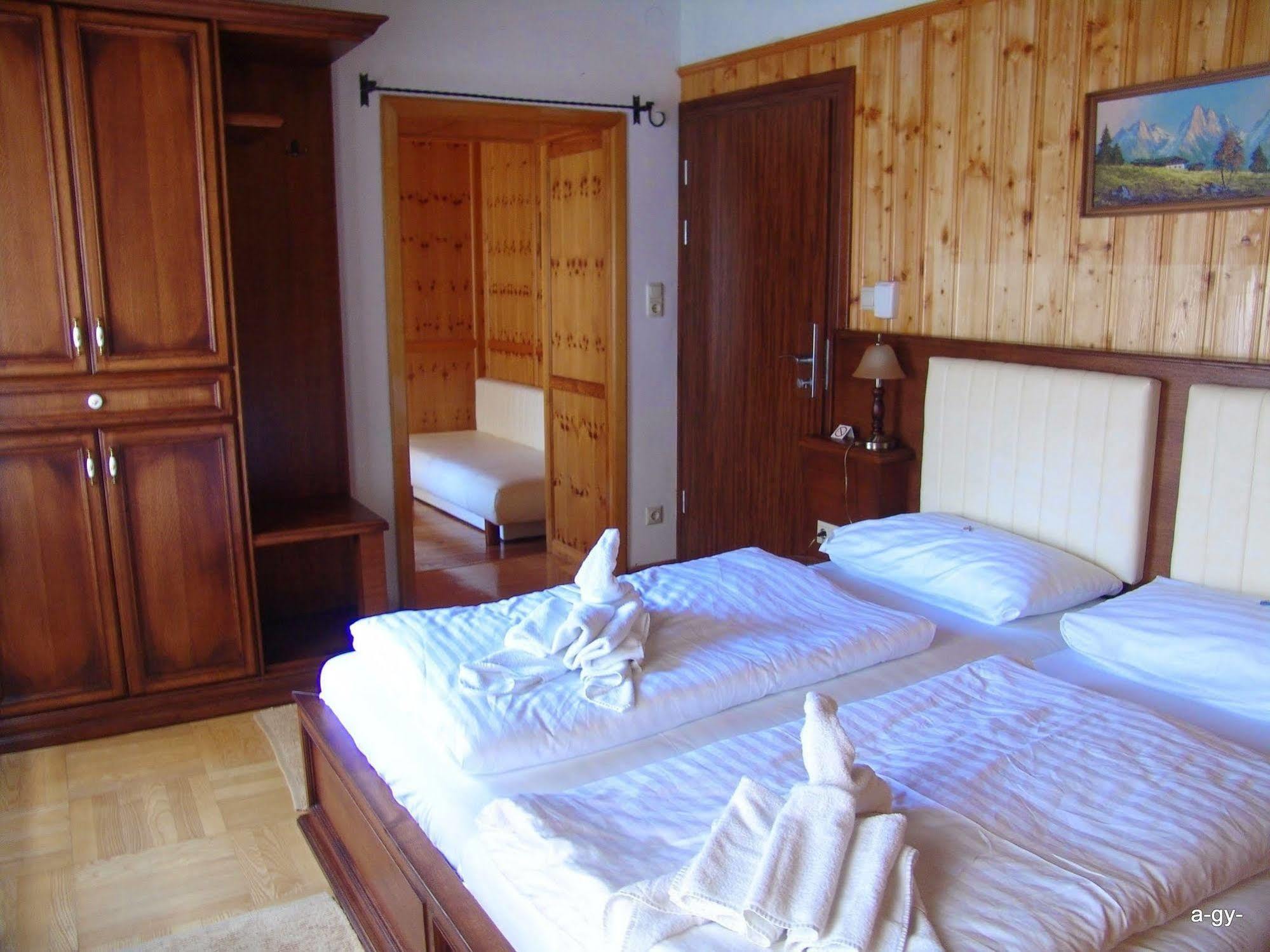 Gasthof Zum Jaegerwirt Hotel Мариацел Екстериор снимка