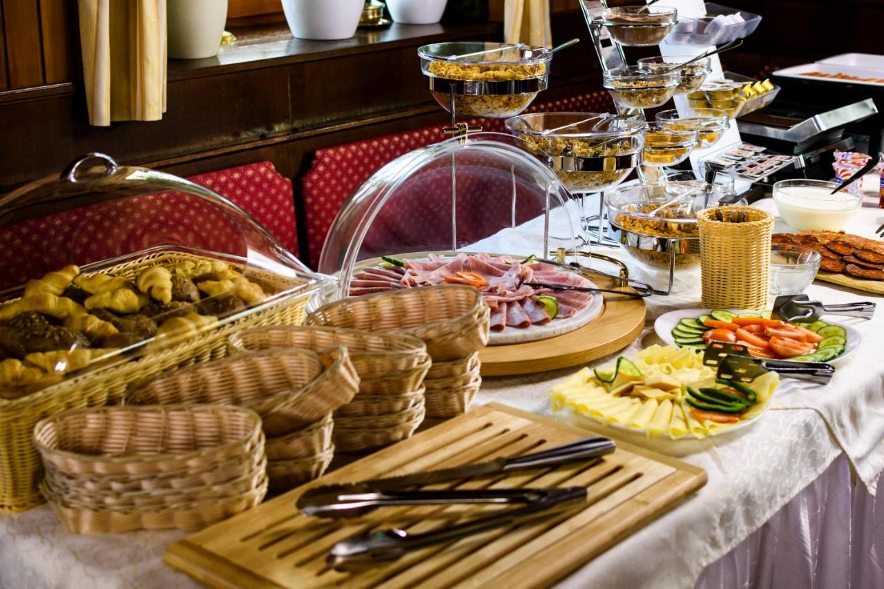 Gasthof Zum Jaegerwirt Hotel Мариацел Екстериор снимка